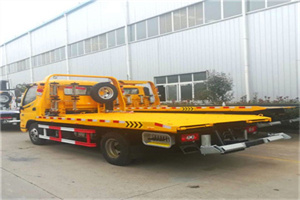 阿拉尔附近拖车救援搭电